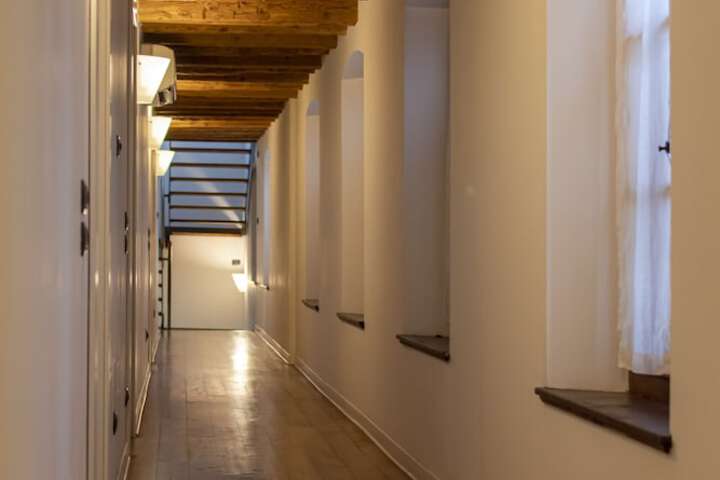 Ballroom/Hall 30 of 34