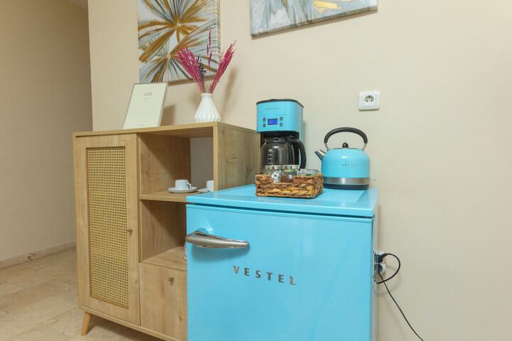 Room 15 of 62
