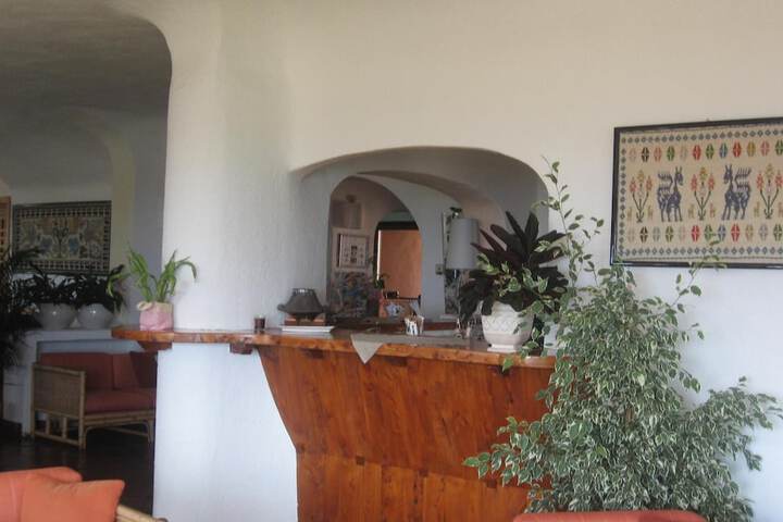 Entrance & Lobby