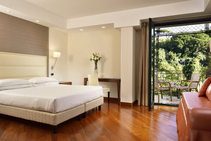 Room 16 of 111
