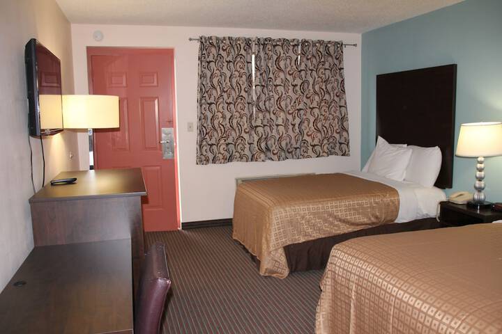 Room 11 of 33