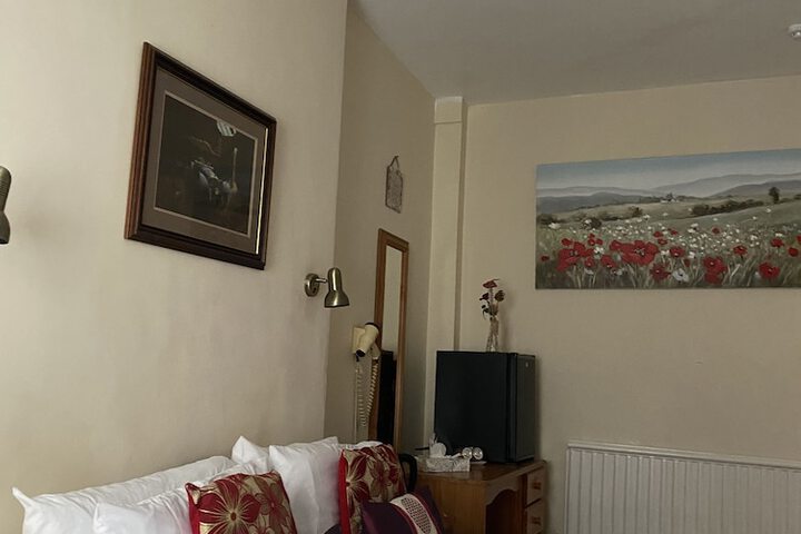 Room 37 of 73
