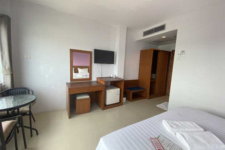 Room 14 of 34
