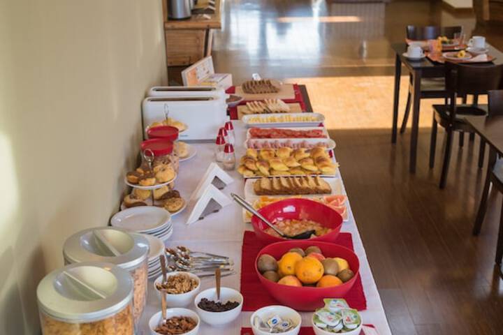 Breakfast buffet