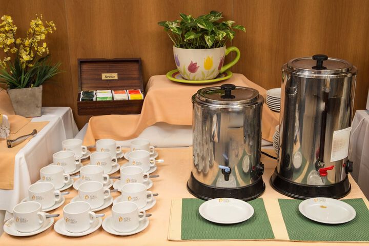 Breakfast/Coffee Service 34 of 52