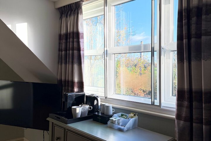 Room 15 of 43