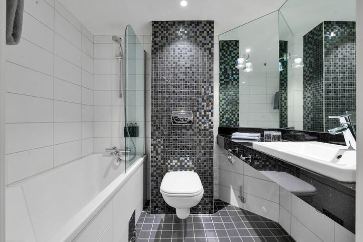 Clean Restrooms