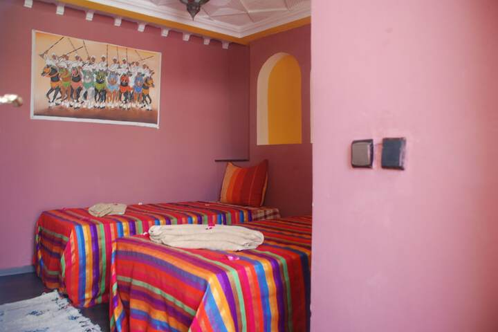 Room 6 of 18