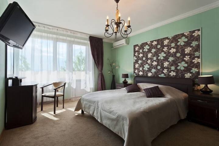 Room 3 of 22