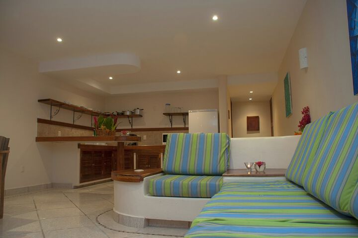 Room 12 of 73