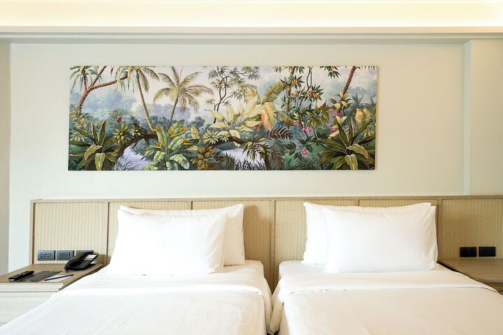 Room 28 of 128
