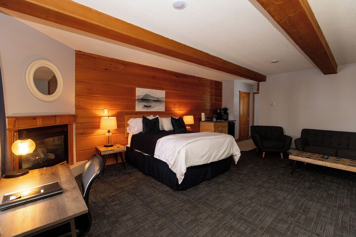 Room 19 of 59