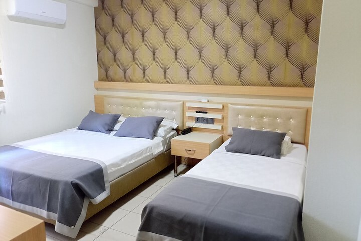 Room 7 of 20