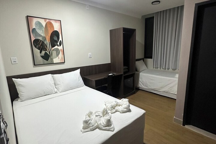 Room 12 of 15