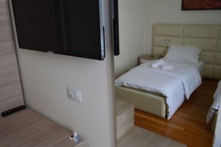 Room 40 of 52