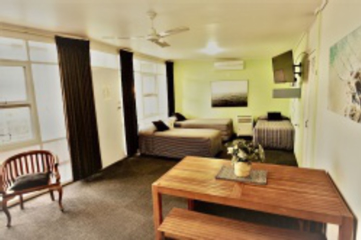 Room 79 of 228