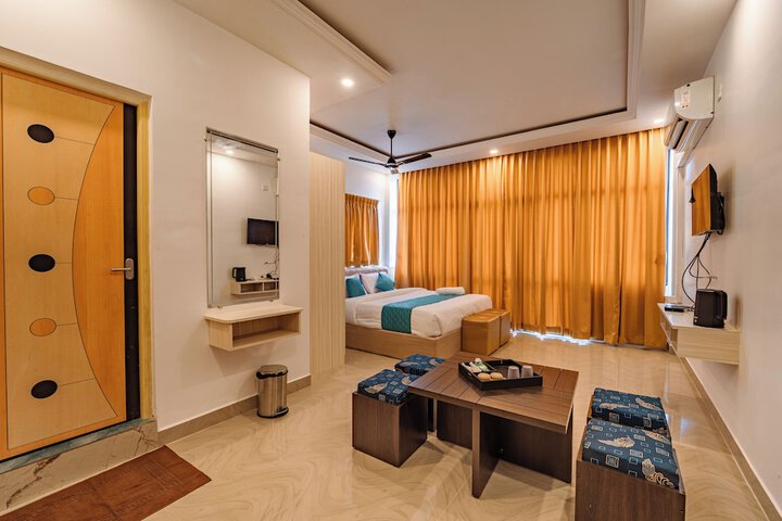 Room 12 of 17