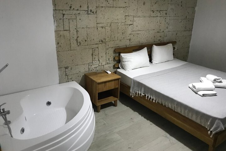 Room 15 of 30