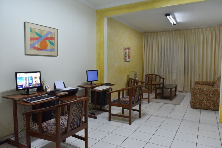 Business Center 52 of 55
