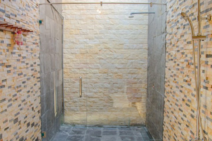 Room 45 of 104