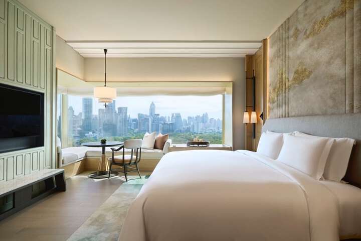 Room 16 of 110