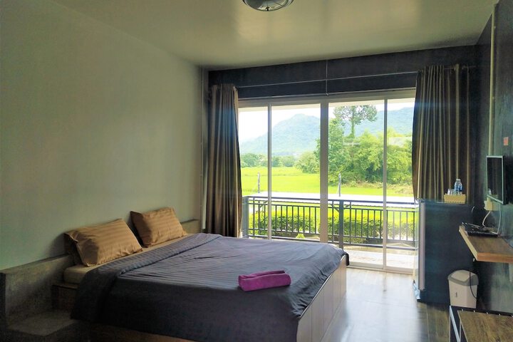 Room 6 of 24