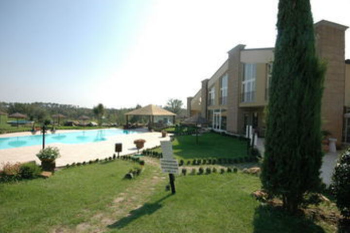Pool 53 of 68