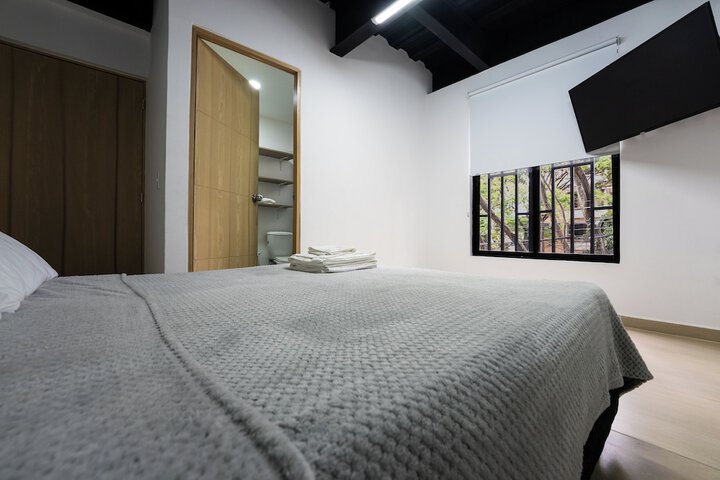 Room 18 of 72