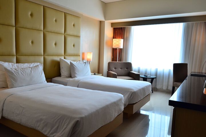 Room 15 of 37