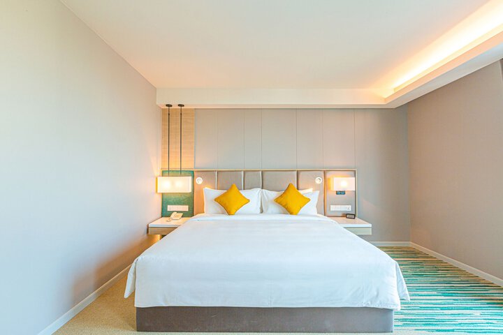 Room 10 of 50