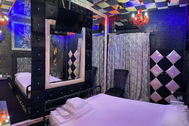 Room 77 of 139