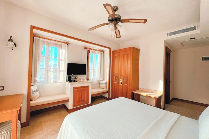 Room 29 of 63