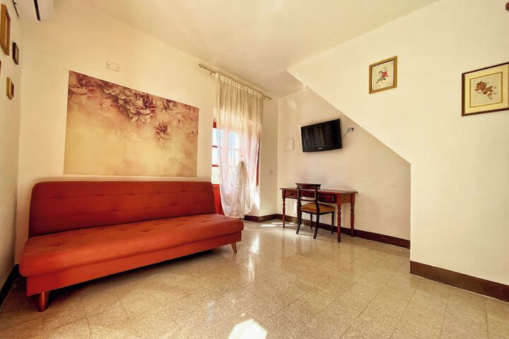 Room 16 of 39