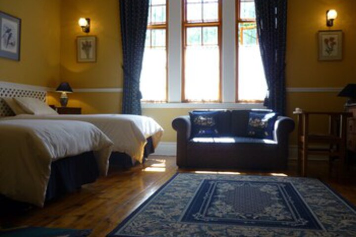Room 12 of 24