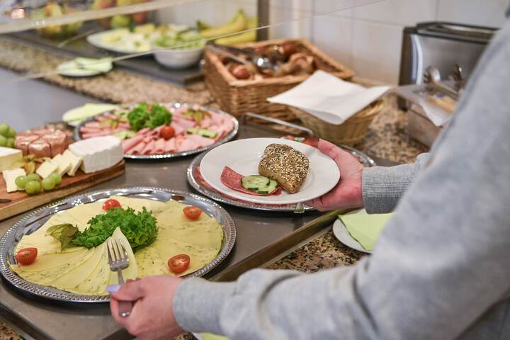 Dining 50 of 62