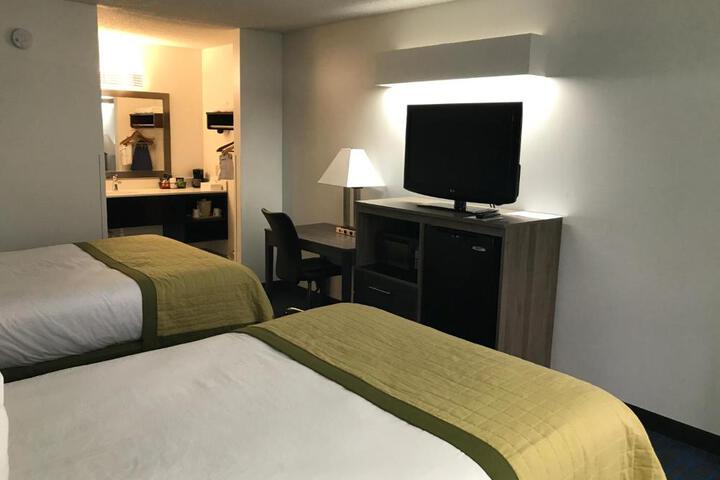 2 Double Beds (2 of 6)