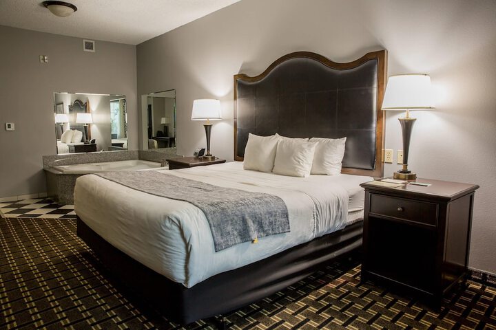 Room 25 of 59