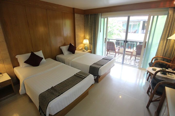 Room 14 of 66