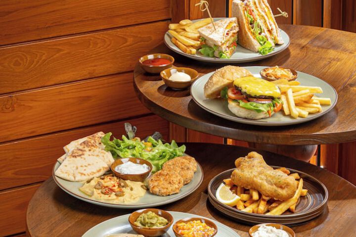 Dining 54 of 136