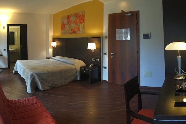 Room 20 of 69