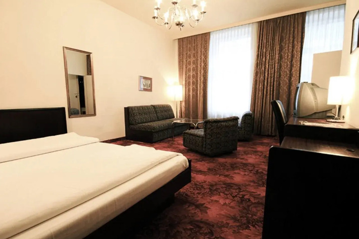 General 3 of 24
