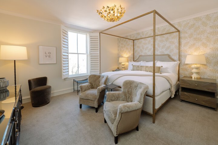 Room 20 of 104