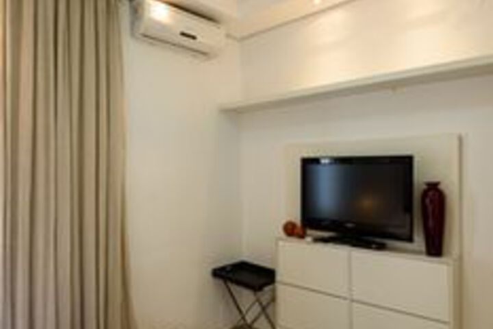Room 35 of 61