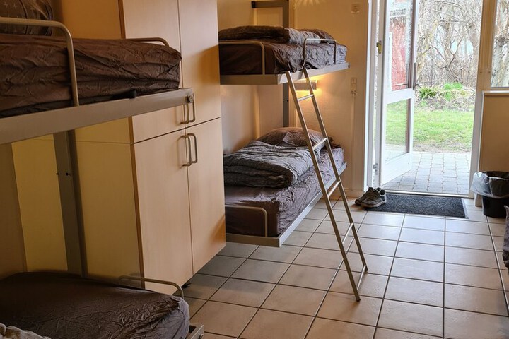 Room 33 of 110
