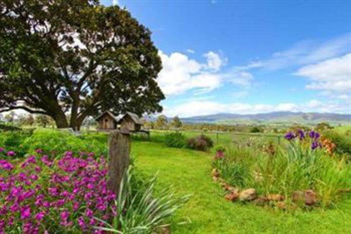 Hotel Exterior 12 of 48