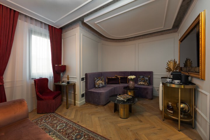 Room 14 of 59