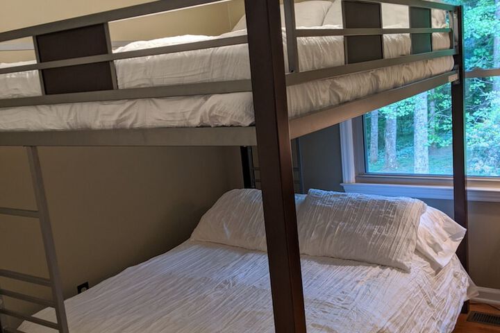 Room 5 of 37