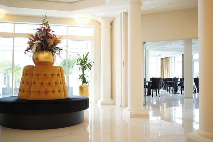 Lobby sitting area