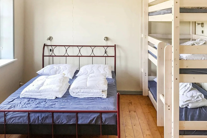 Room 6 of 23