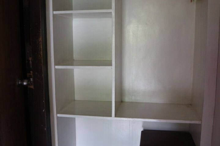 Room 11 of 42